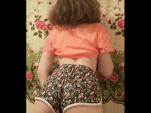 ❤️ Seksi mlada bejba se pred kamero sleče s kratkih hlač ❤ Porno na porno sl.higlass.ru